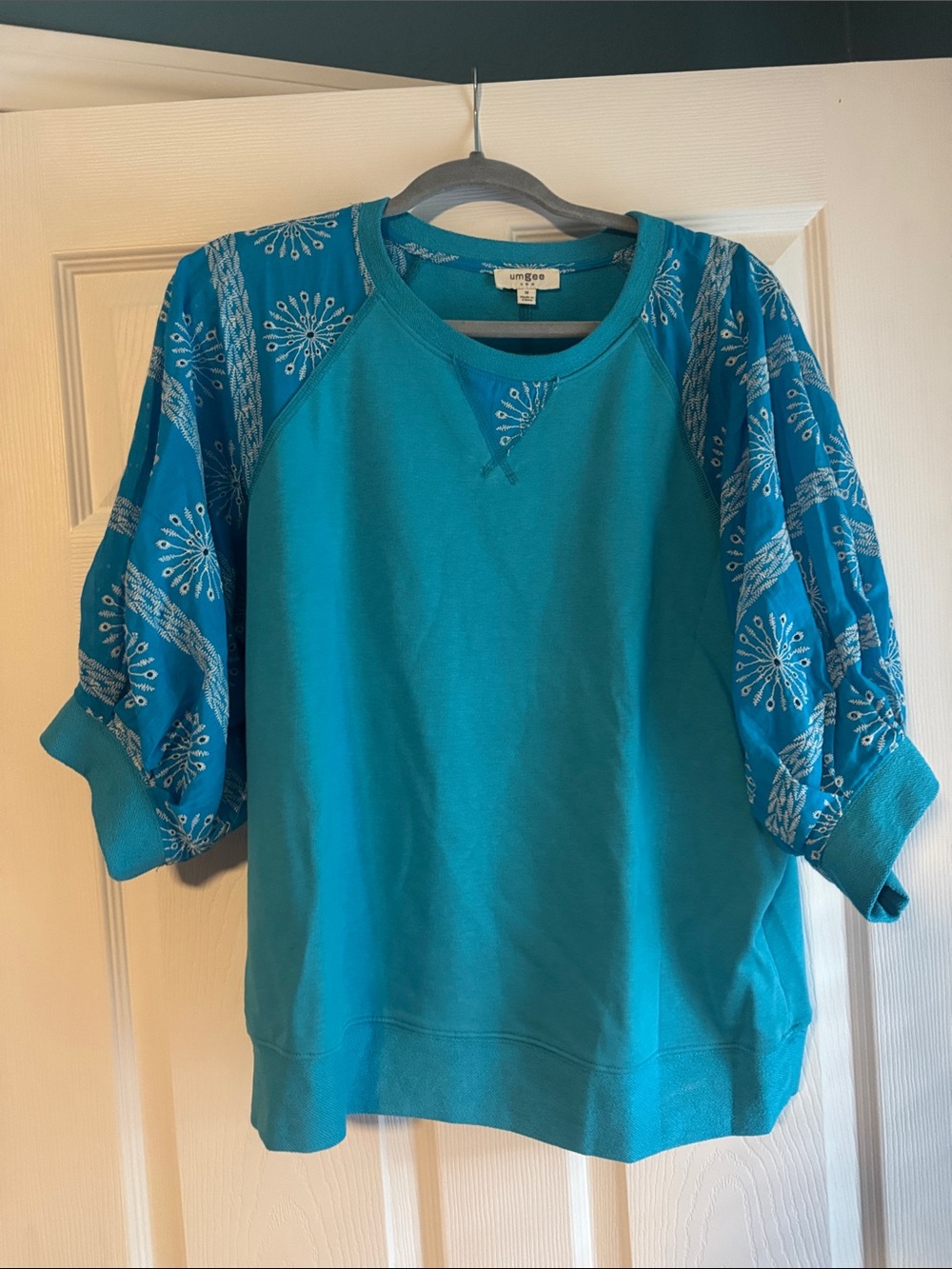 Umgee Teal Puff-Sleeve Embroidered Sweatshirt